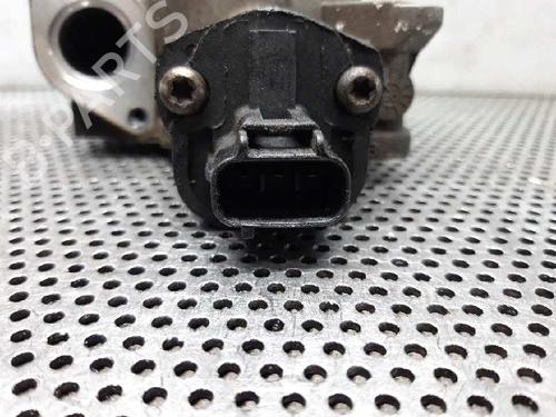 Throttle body CHRYSLER VOYAGER / GRAND VOYAGER III (GS_, NS_) 2.4 i | BP4959189M82