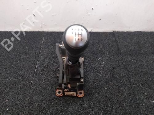 Used Gear lever NISSAN X-TRAIL II (T31) 2.0 dCi 4x4 (150 hp) 11498409