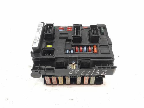 Used Fuse box Fuse box 31830733 31830733