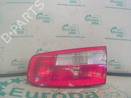 Feu arrière droit RENAULT LAGUNA II (BG0/1_) 1.6 16V (BG0A, BG0L) (107 hp) 124306