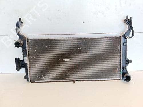 Used Water radiator Water radiator 37245735 37245735
