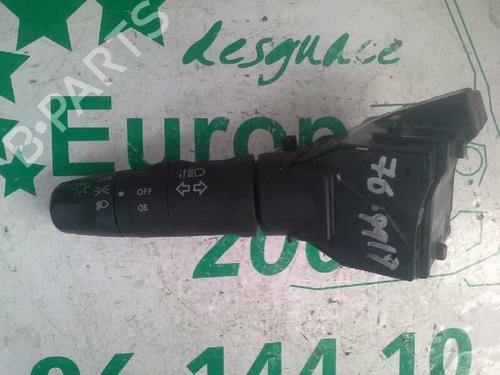 Used Headlight switch NISSAN PRIMERA (P12) 2.2 Di (126 hp) 1355508
