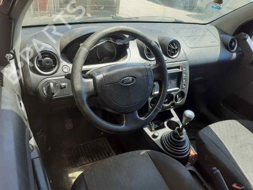 Right headlight FORD FIESTA V (JH_, JD_) 1.4 TDCi | BP26437131C29 