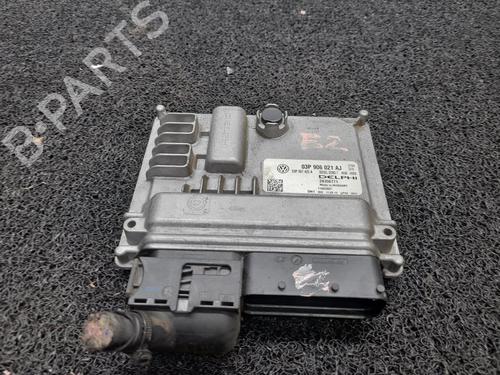 Used Engine control unit (ECU) VW POLO V (6R1, 6C1) 1.2 TDI (75 hp) 11348429