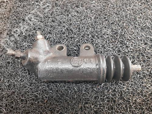 Used Clutch slave cylinder Clutch slave cylinder TOYOTA COROLLA (_E12_) 2.0 D-4D (CDE120_, CDE120R) (90 hp) 14036613 14036613