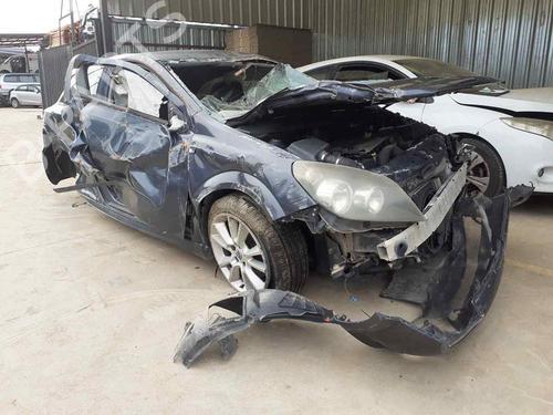 Throttle body OPEL ASTRA H GTC (A04) | BP31371739M82