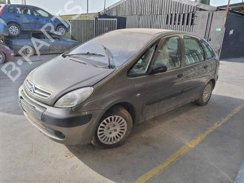 Left mirror CITROËN XSARA PICASSO (N68) 1.6 HDi | BP25890760C26 