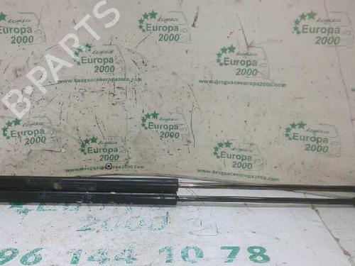 Used Tailgate lift support Tailgate lift support 14032372 14032372