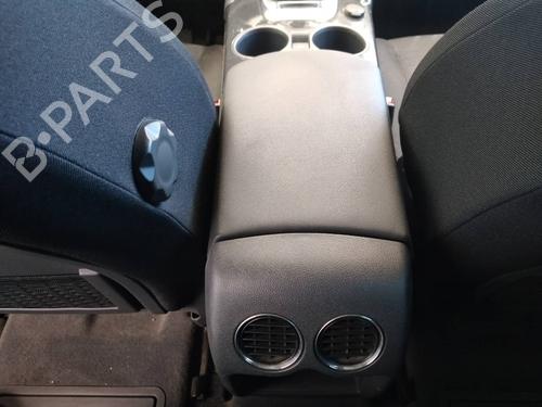 Armrest / Center console PEUGEOT 3008 I MPV (0U_) 2.0 HDi 150 / BlueHDi 150 | BP8266114I20 