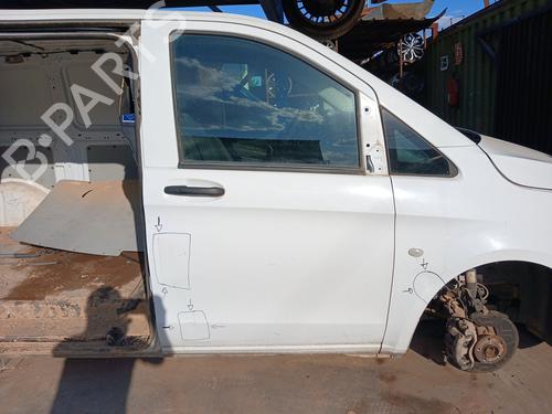 right-front-door-mercedes-benz-vito-van-w447-2014-35949196 main image