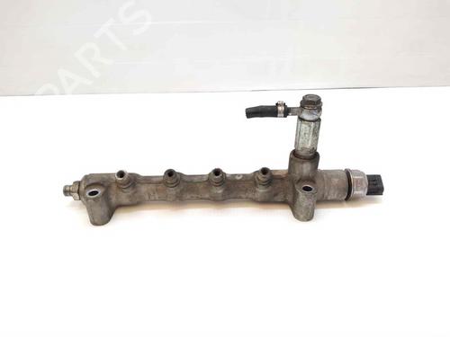 injection-rail-opel-astra-j-p10-2009-2010-2011-2012-2013-2014-2015-2016-27237539 main image