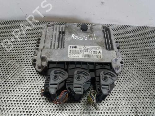 Used Engine control unit (ECU) Engine control unit (ECU) 3031429 3031429