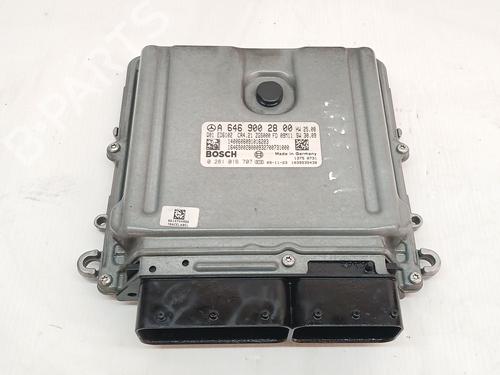 Used Engine control unit (ECU) Engine control unit (ECU) MERCEDES-BENZ VITO / MIXTO Van (W639) [2003-2026] 34170159 34170159