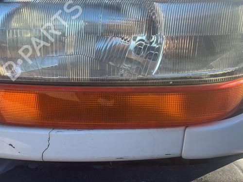 Blinklys foran venstre RENAULT MASTER II Van (FD) 2.5 D (FD0A, FD0E, FD2E, FD3E) (80 hp) 30590634