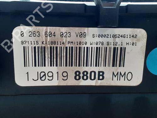 Kombiinstrument VW GOLF IV (1J1) 2.3 V5 | BP29810845C47 