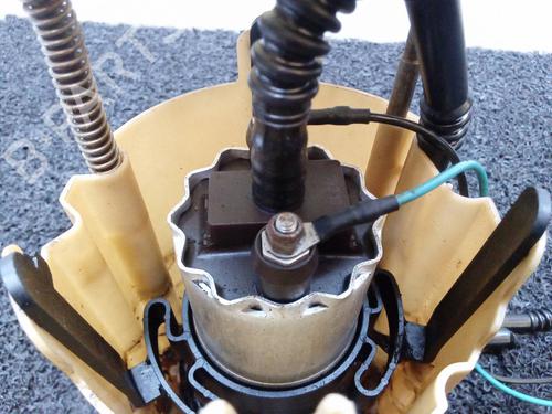 Fuel pump MERCEDES-BENZ E-CLASS (W211) E 270 CDI (211.016) | BP4421370M76 
