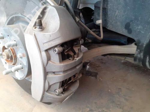 Used Left front brake caliper Left front brake caliper TESLA MODEL Y (5YJY) [2019-2026] 29532461 29532461