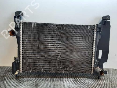 Used Water radiator Water radiator 4438197 4438197