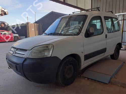 Headlight switch CITROËN BERLINGO / BERLINGO FIRST MPV (MF_, GJK_, GFK_) 1.9 D (MFWJZ) | BP32335889I24 