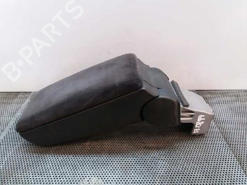 Used Armrest / Center console Armrest / Center console 7152130 7152130