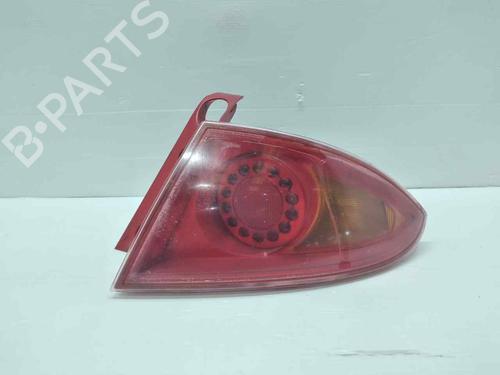 Used Right taillight SEAT LEON (1P1) 1.9 TDI (105 hp) 30328479