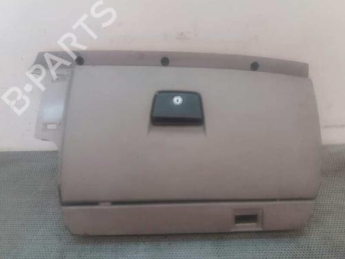 Used Glove box Glove box VOLVO V50 (545) 2.0 D (136 hp) 589881 589881