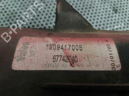 Right front fog light SEAT LEON (1M1) 1.6 16 V | BP242744C31 