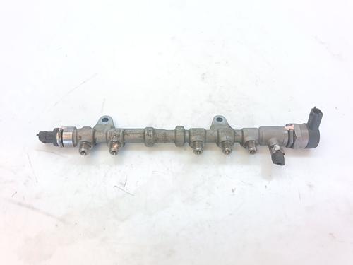 Used Injection rail Injection rail OPEL CORSA D (S07) [2006-2015] 10175642 10175642