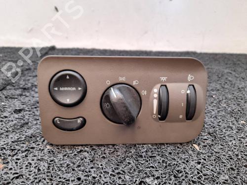 Used Headlight switch CHRYSLER VOYAGER IV (RG, RS) 2.5 CRD (141 hp) 9169128