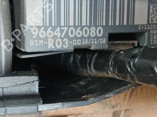 Used Fuse box Fuse box 38642391 38642391