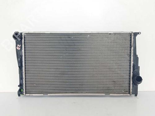 Used Water radiator Water radiator 31087815 31087815