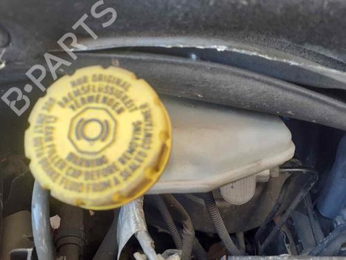 brake-master-cylinder-peugeot-2008-i-cu_-2013-25781342 main image