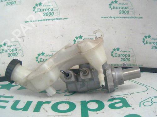 Used Brake master cylinder FORD FIESTA V (JH_, JD_) 1.4 TDCi (68 hp) 1591627