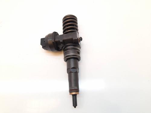 Used Injector VW GOLF V (1K1) 1.9 TDI (105 hp) 9047797