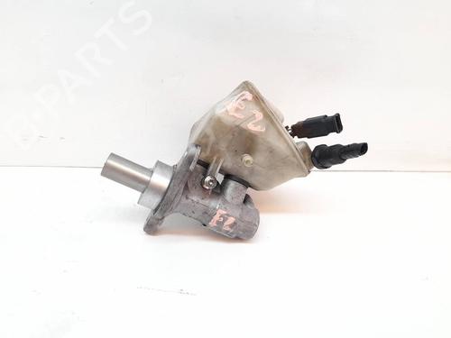Used Brake master cylinder Brake master cylinder 18699410 18699410
