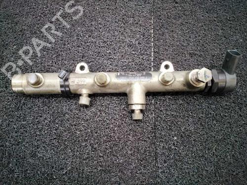 Used Injection rail Injection rail 6416020 6416020
