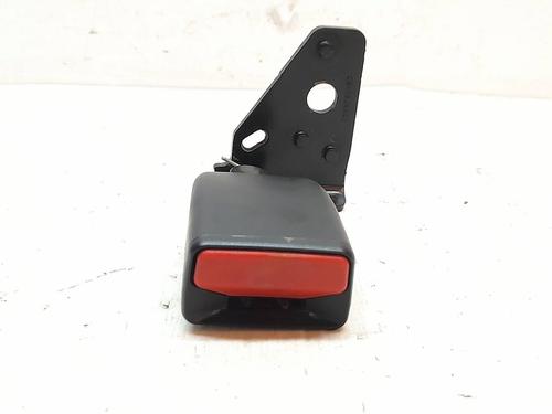 Used Seat buckle PEUGEOT 2008 I (CU_) 1.2 THP 130 / PureTech 130 (130 hp) 30525574