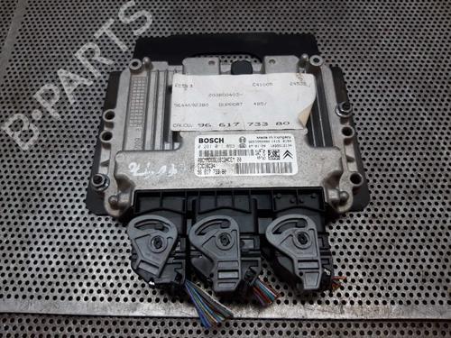 Used Engine control unit (ECU) Engine control unit (ECU) 4453755 4453755