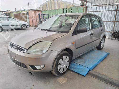 Left mirror FORD FIESTA V (JH_, JD_) 1.4 TDCi | BP9303947C26 
