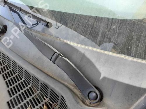 front-windshield-wiper-arm-fiat-500l-351_-352_-2012-25990249 main image