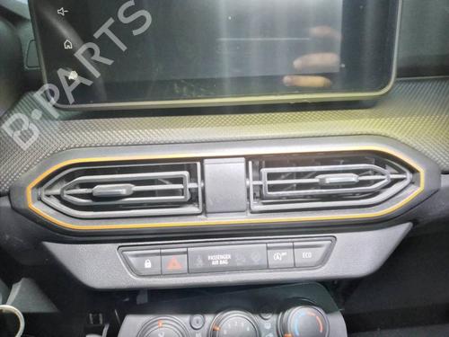 Used Air vent DACIA SANDERO III [2021-2025]  12454931