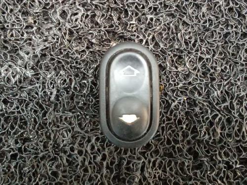 Used Right front window switch Right front window switch 6701907 6701907