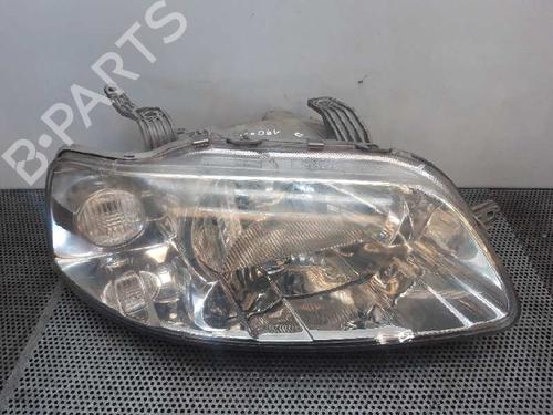 Used Right headlight CHEVROLET AVEO / KALOS Hatchback (T200) 1.4 (83 hp) 3440459