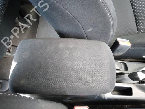 Used Armrest / Center console Armrest / Center console TOYOTA AURIS (_E15_) [2006-2013] 9208032 9208032