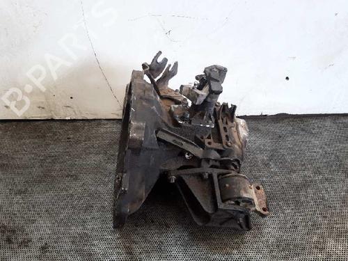 Used Gearbox OPEL AGILA (A) (H00) 1.3 CDTI (F68) (70 hp) 641142