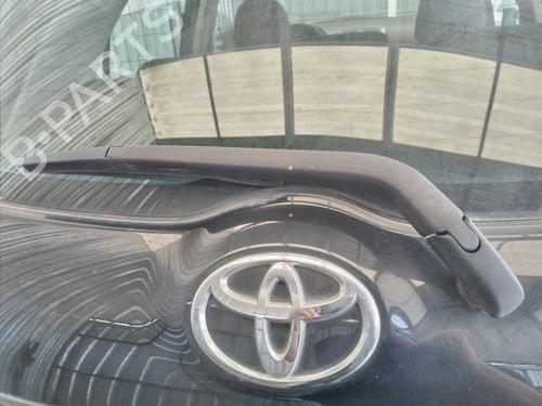 Used Rear windshield wiper arm TOYOTA AURIS (_E15_) [2006-2012]  13416565