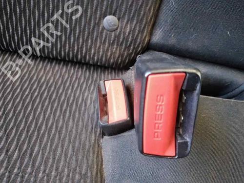 Used Seat buckle BMW 3 (F30, F80) 318 d (143 hp) 17651736