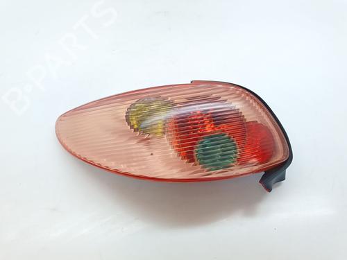 Used Left taillight Left taillight PEUGEOT 206 CC (2D) 1.6 16V (2DNFUF, 2DNFUR) (109 hp) 35779637 35779637
