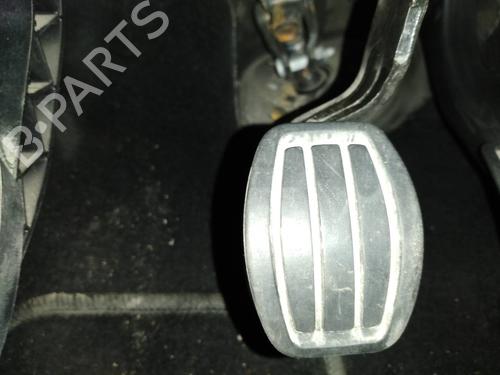 Used Break pedal PEUGEOT 3008 II SUV (MC_, MR_, MJ_, M4_) [2016-2025]  8768454