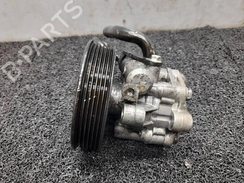 Used Steering pump Steering pump 6967033 6967033